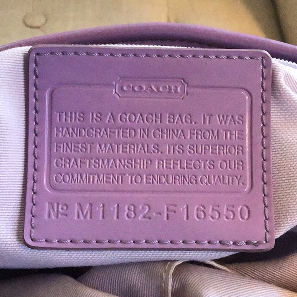 Coach  great condition - Picture 6 of 9